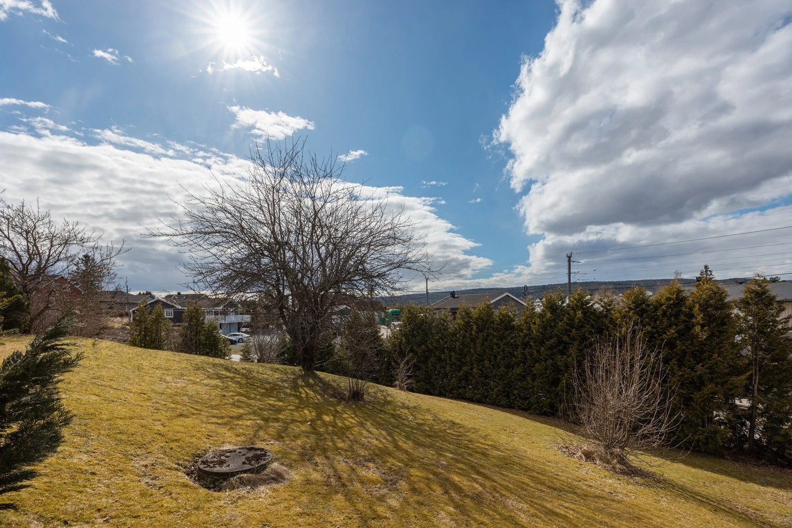 Tomten har gode solforhold Galleribilde
