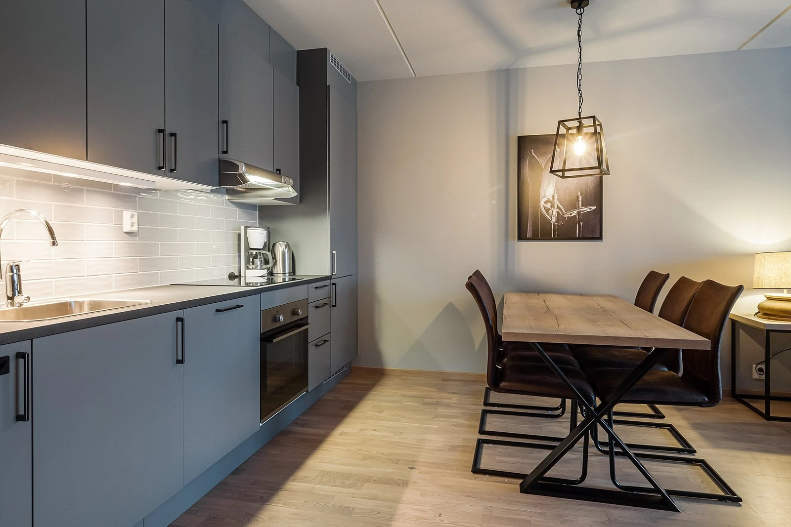 Plass til spisebord. Galleribilde