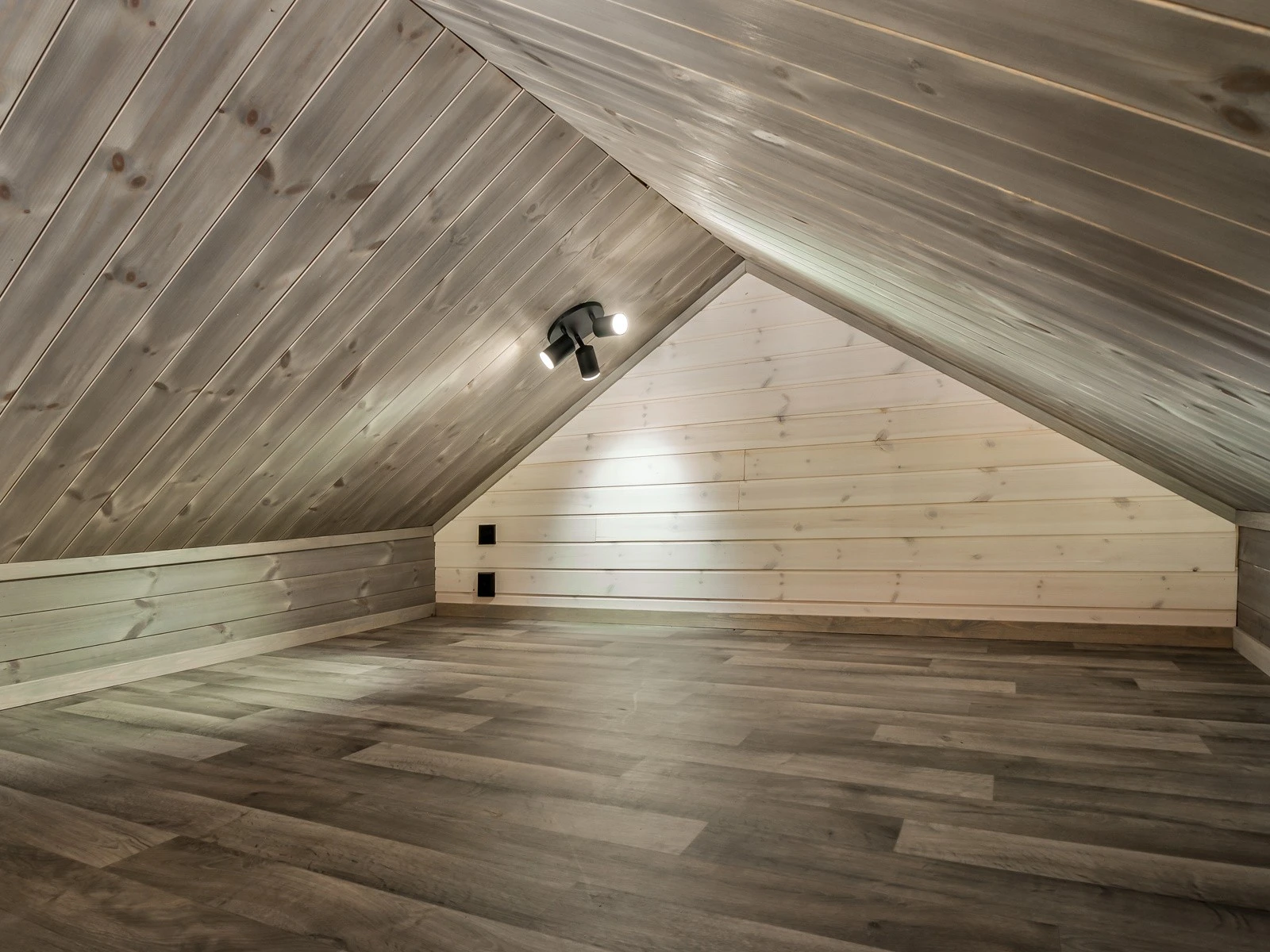 Hems på ca 8 kvm Galleribilde