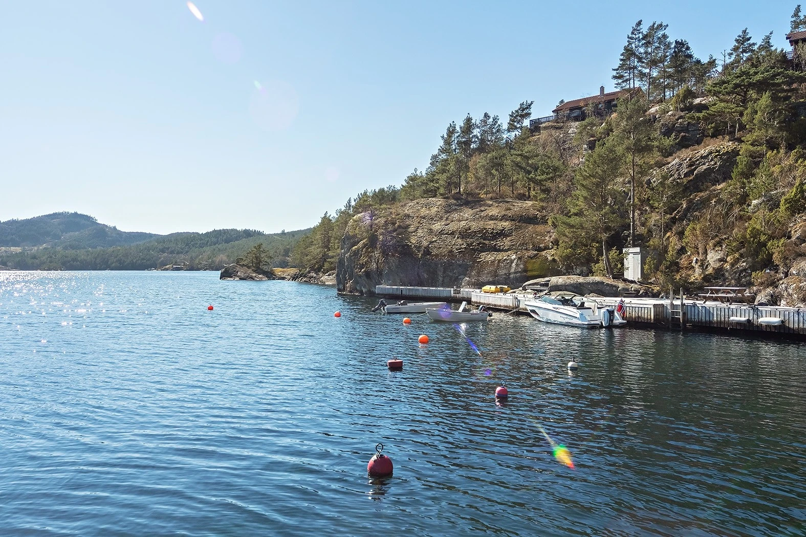 Ny eier har rett til oppføring av egen bryggedel i forlengelsen av eksisterende. Galleribilde