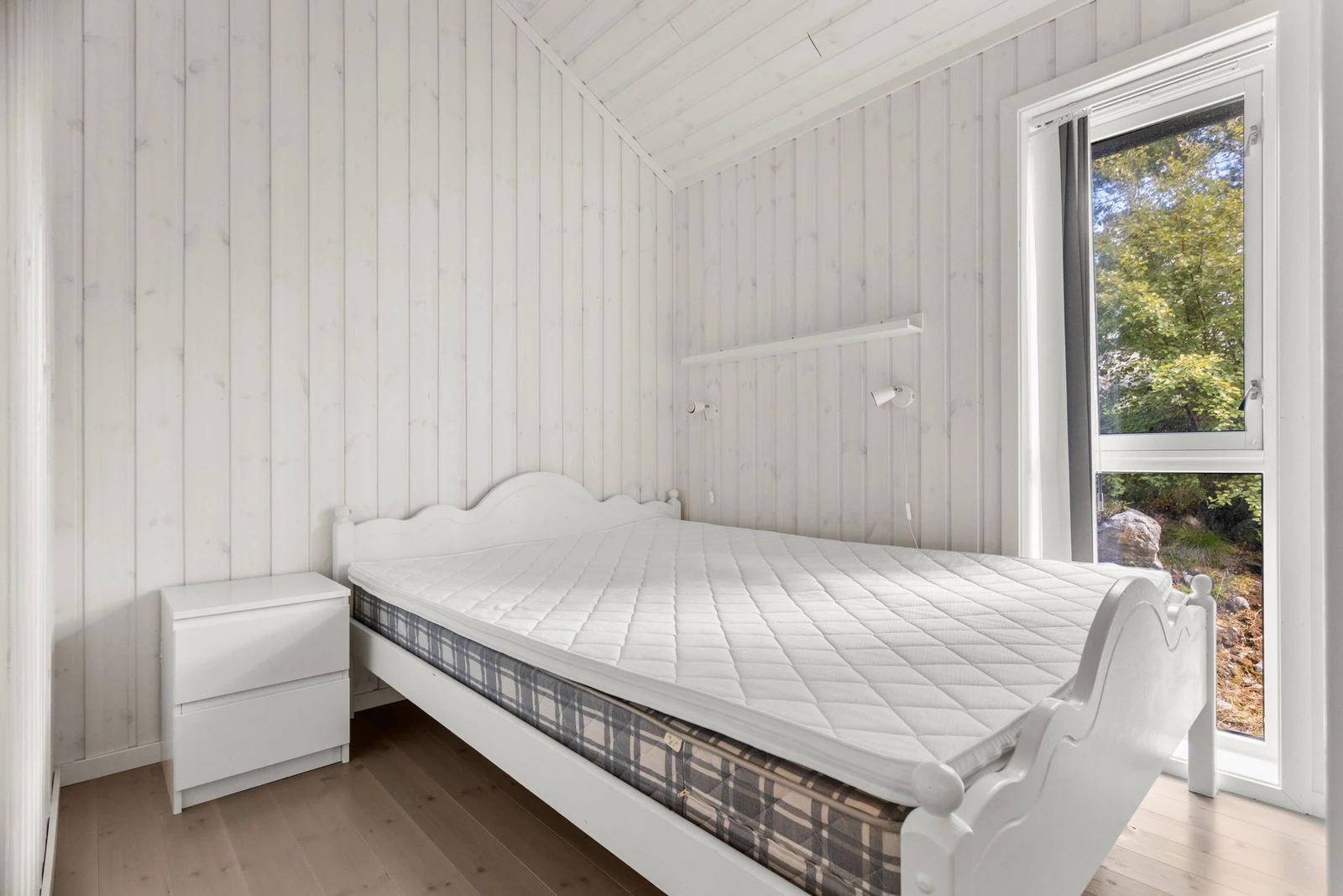 Soverom - ca 6,5 kvm. Galleribilde