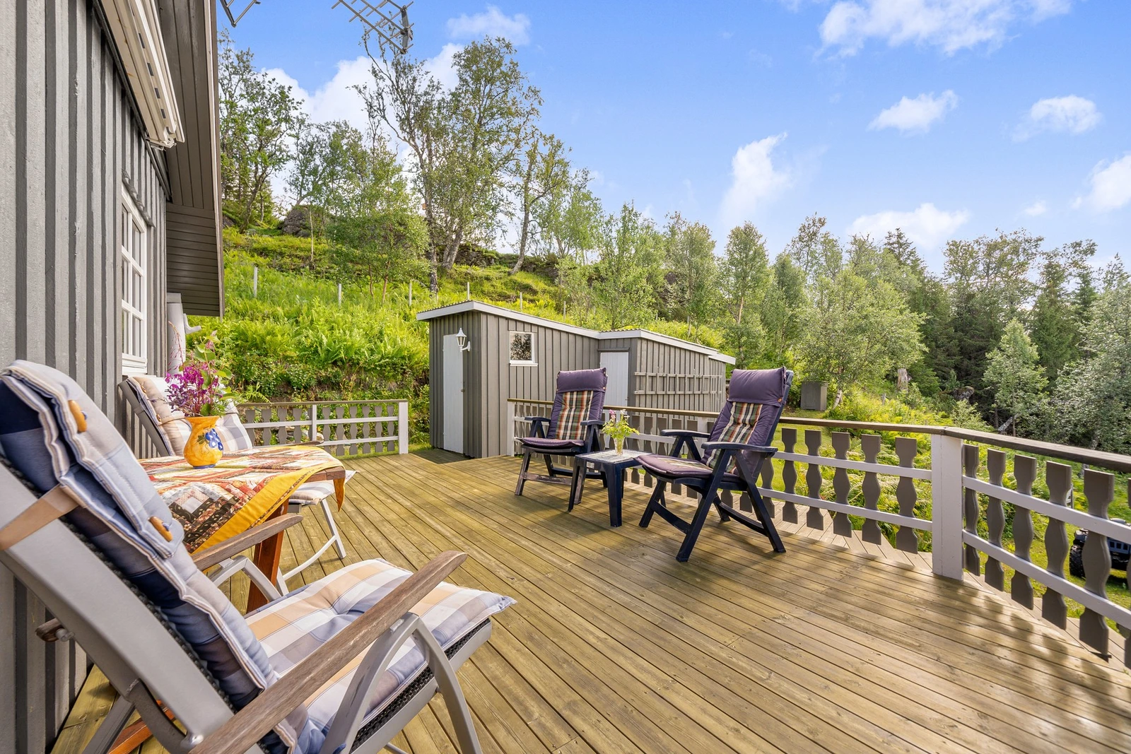 Her kan du nyte late dager i solveggen! Galleribilde