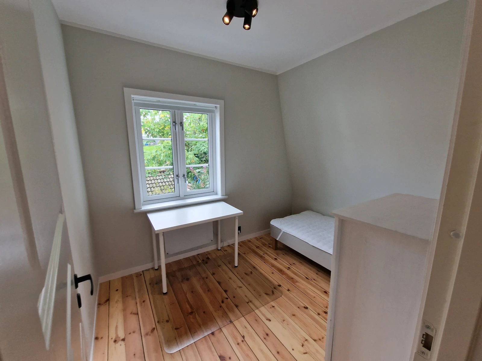 Rom 2 (Kan bli ledig) Galleribilde