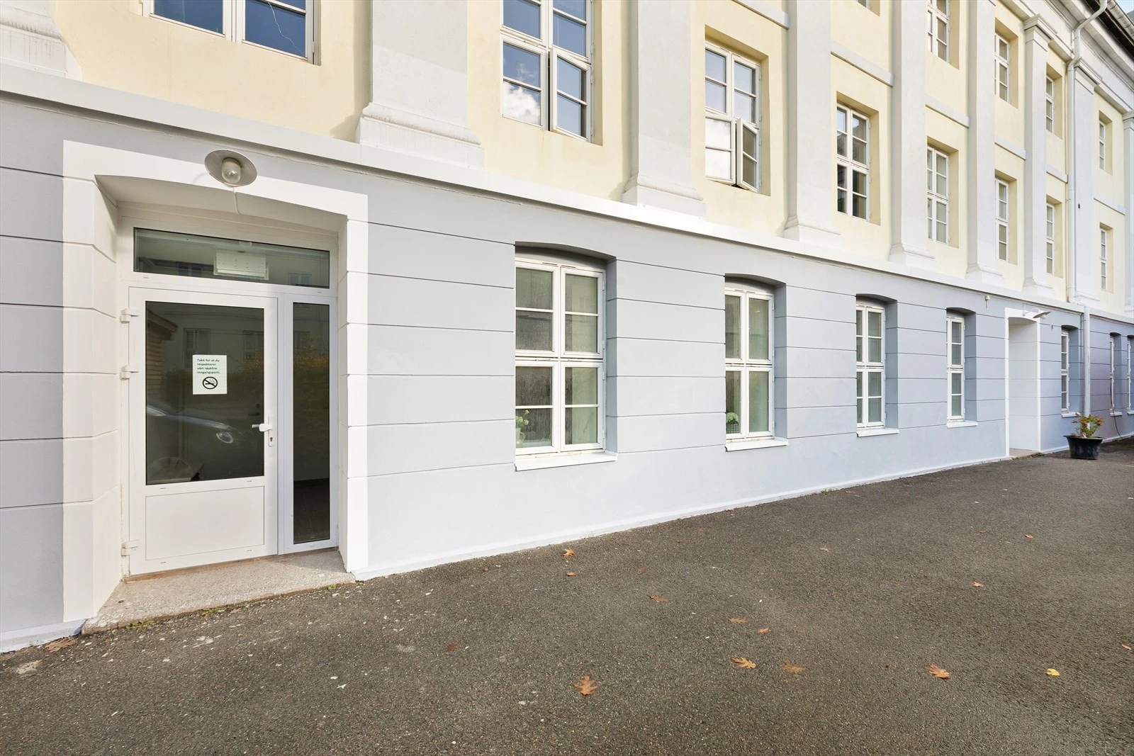 Inngangsparti Galleribilde