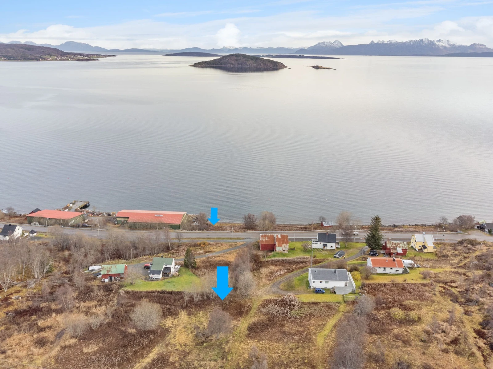 EiendomsMegler 1 v/ Bente Norhild Larsen har gleden av å presentere en stor og spennende tomt med muligheter Galleribilde