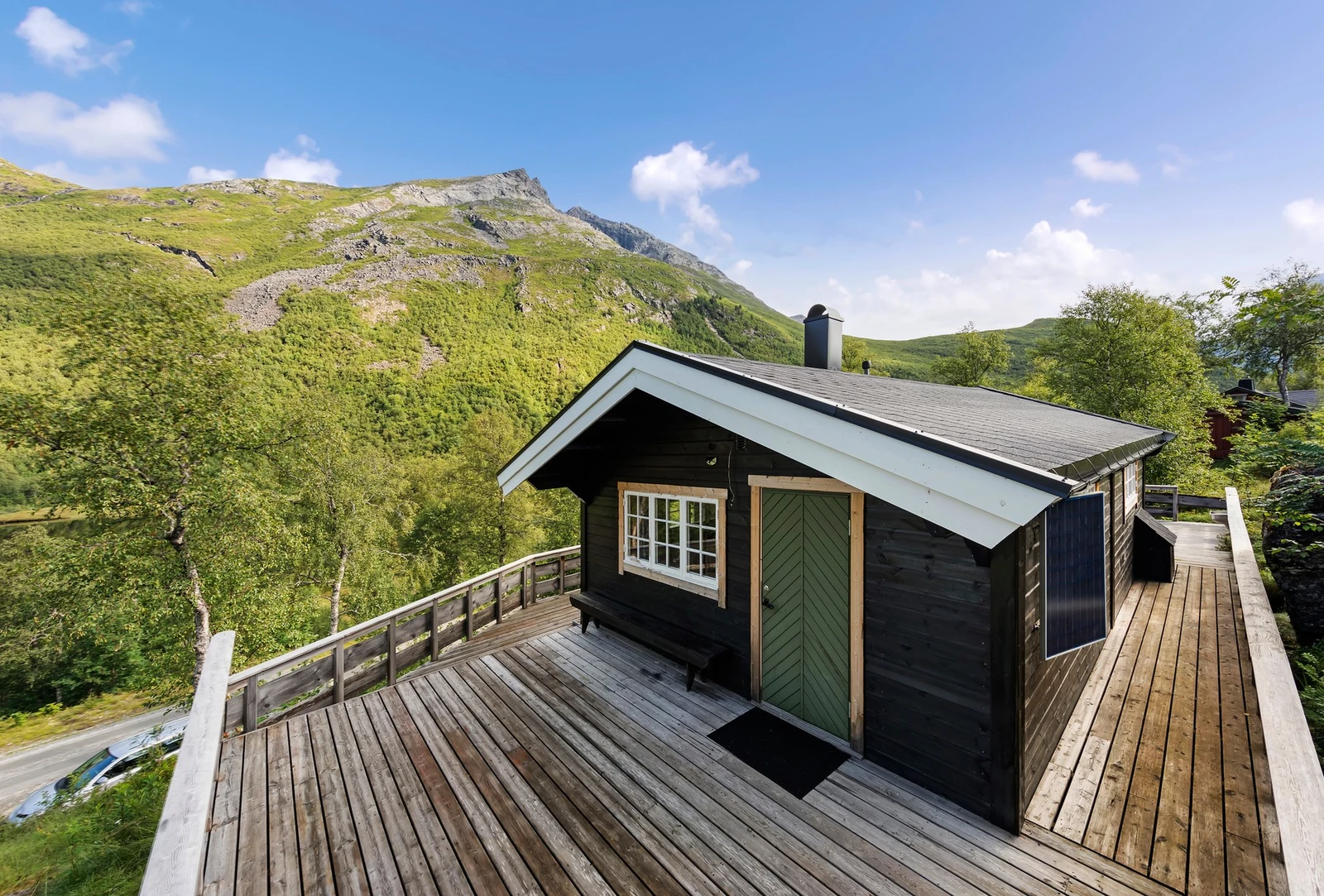 Koselig hytte ved Berildvatnet Galleribilde