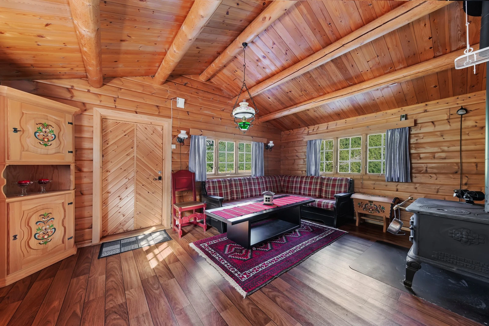 Stue med god takhøyde Galleribilde