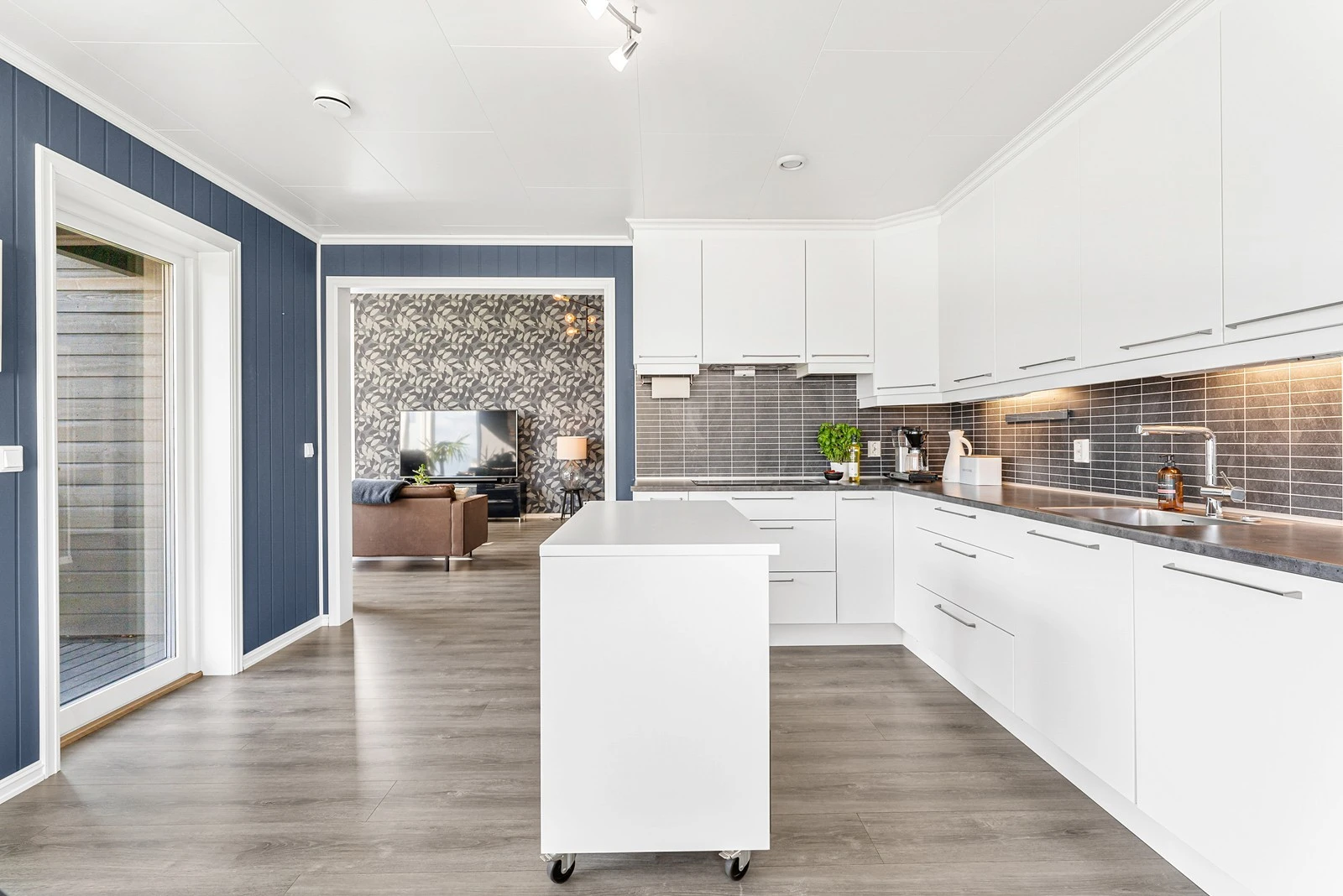 Det er i tillegg montert komfyrvakt og Waterguard. Galleribilde