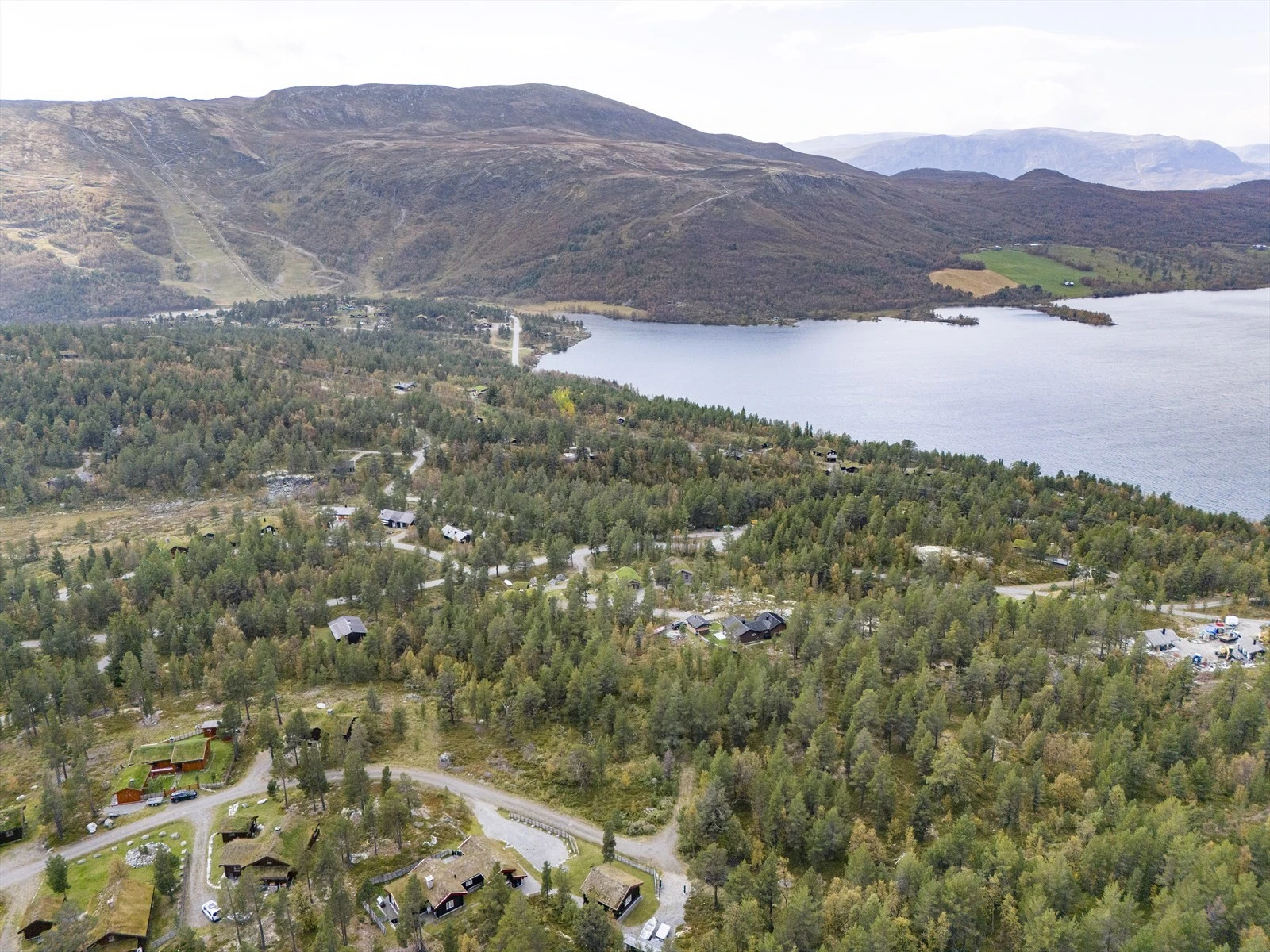 Om vinteren er det milevis av oppkjørte skiløyper i området, og det er også kort avstand til alpinanlegget med ulike nedfarter som passer flere nivåer. Galleribilde