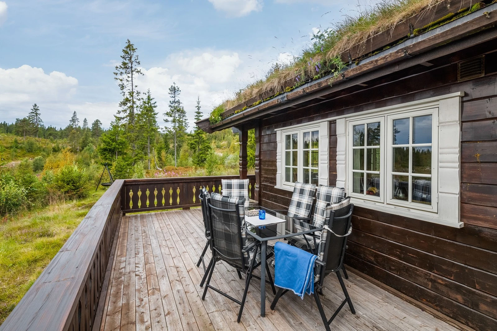 Skirvedalen er et populært hytteområde og en naturlig inngangsport til Hardangervidda, som blir regnet som Norges og Europas største høyfjellsplatå. Galleribilde