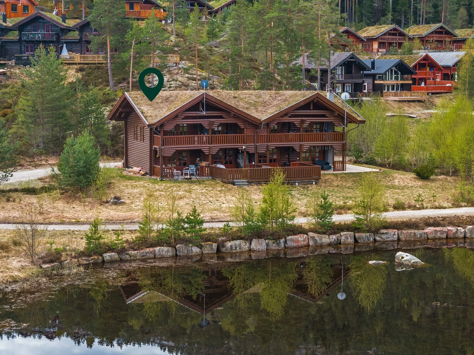 Hytten er merket i bilde Galleribilde