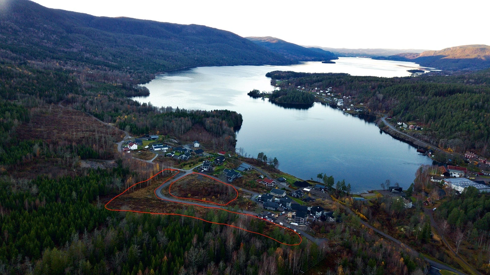 Vakker utsikt over Eikeren. Galleribilde