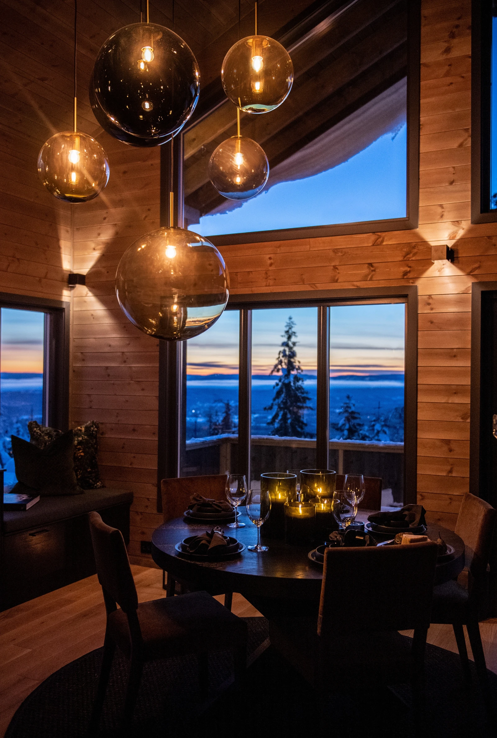 Tilnærmet samme utsikt fra aktuell tomt. Galleribilde