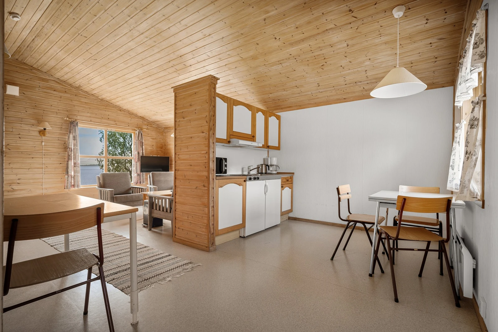 Disse er ca 48 kvm og har fire sengeplasser i to soverom Galleribilde