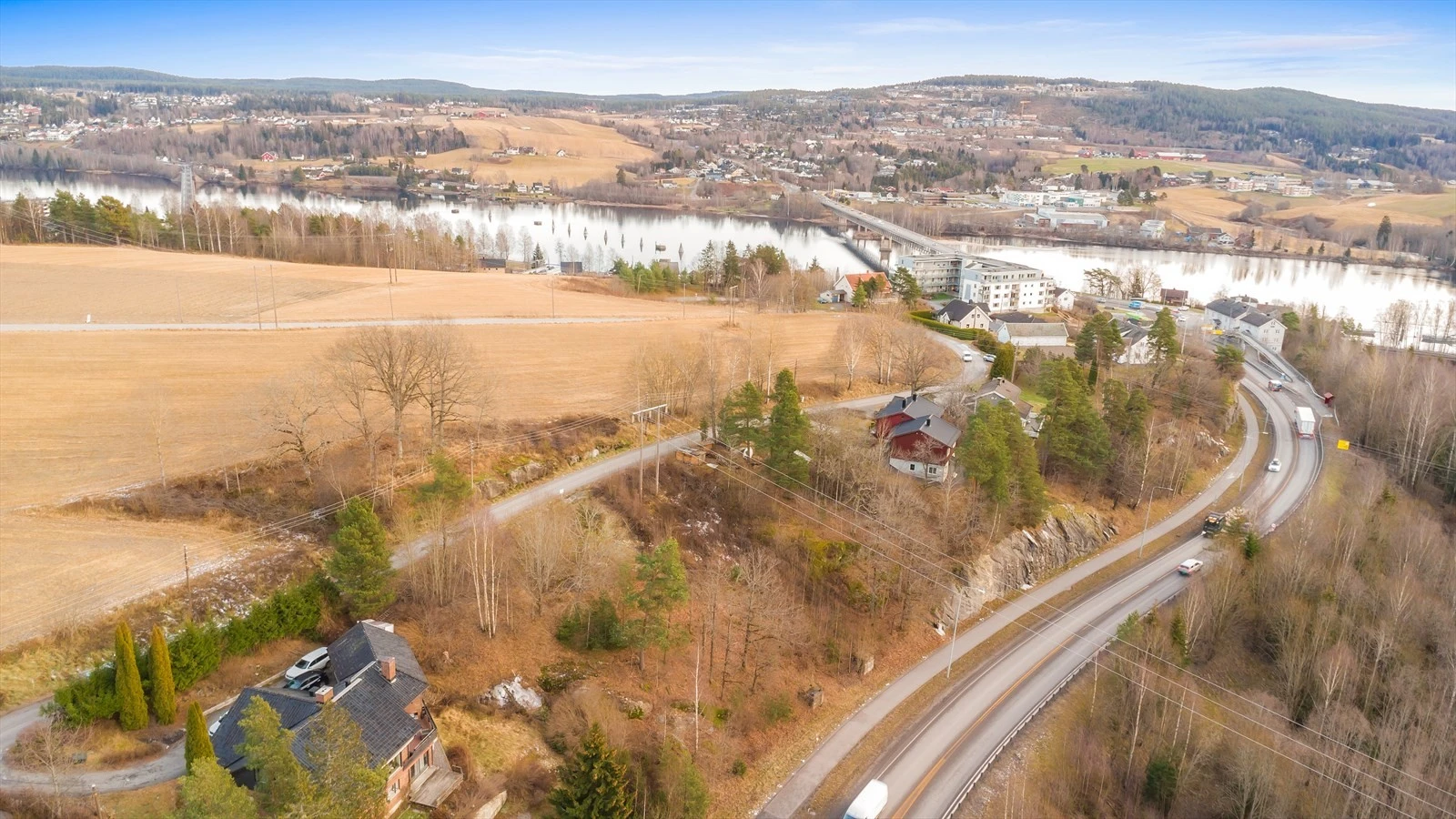 Kort vei til badevann ved Heiavann og Gansvika. Galleribilde