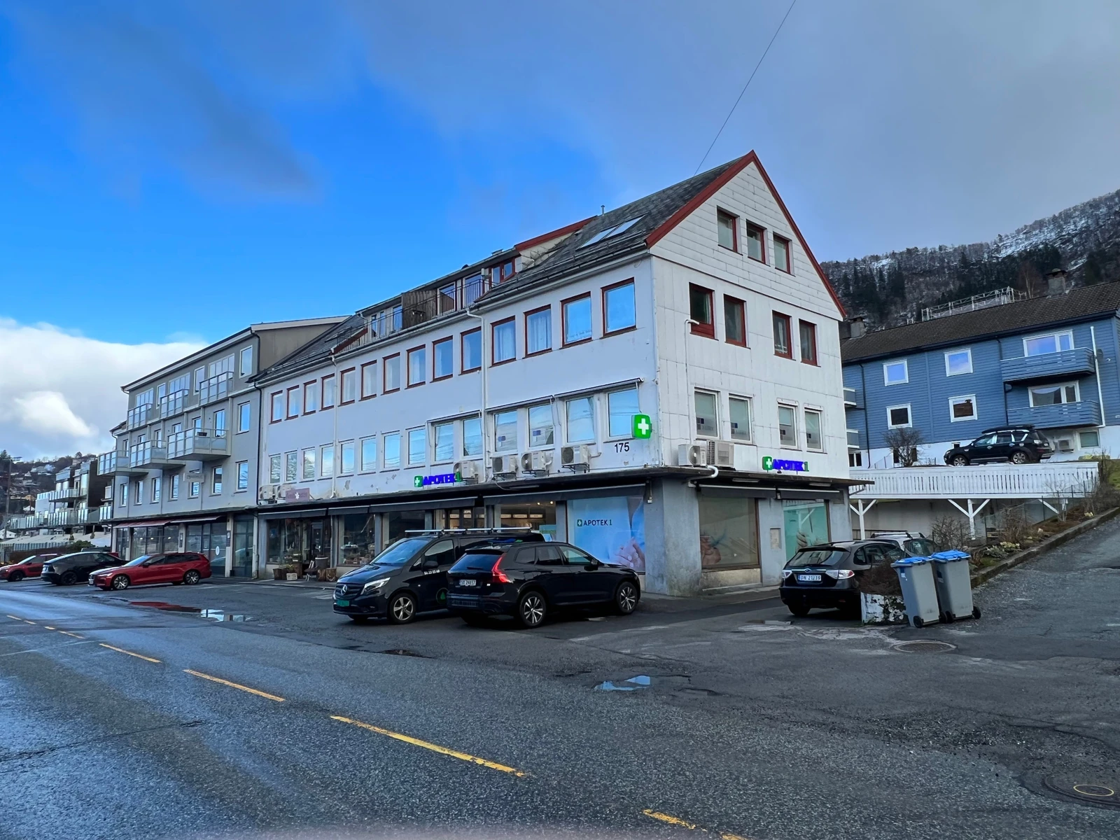 Indre Arnavegen 175 Galleribilde