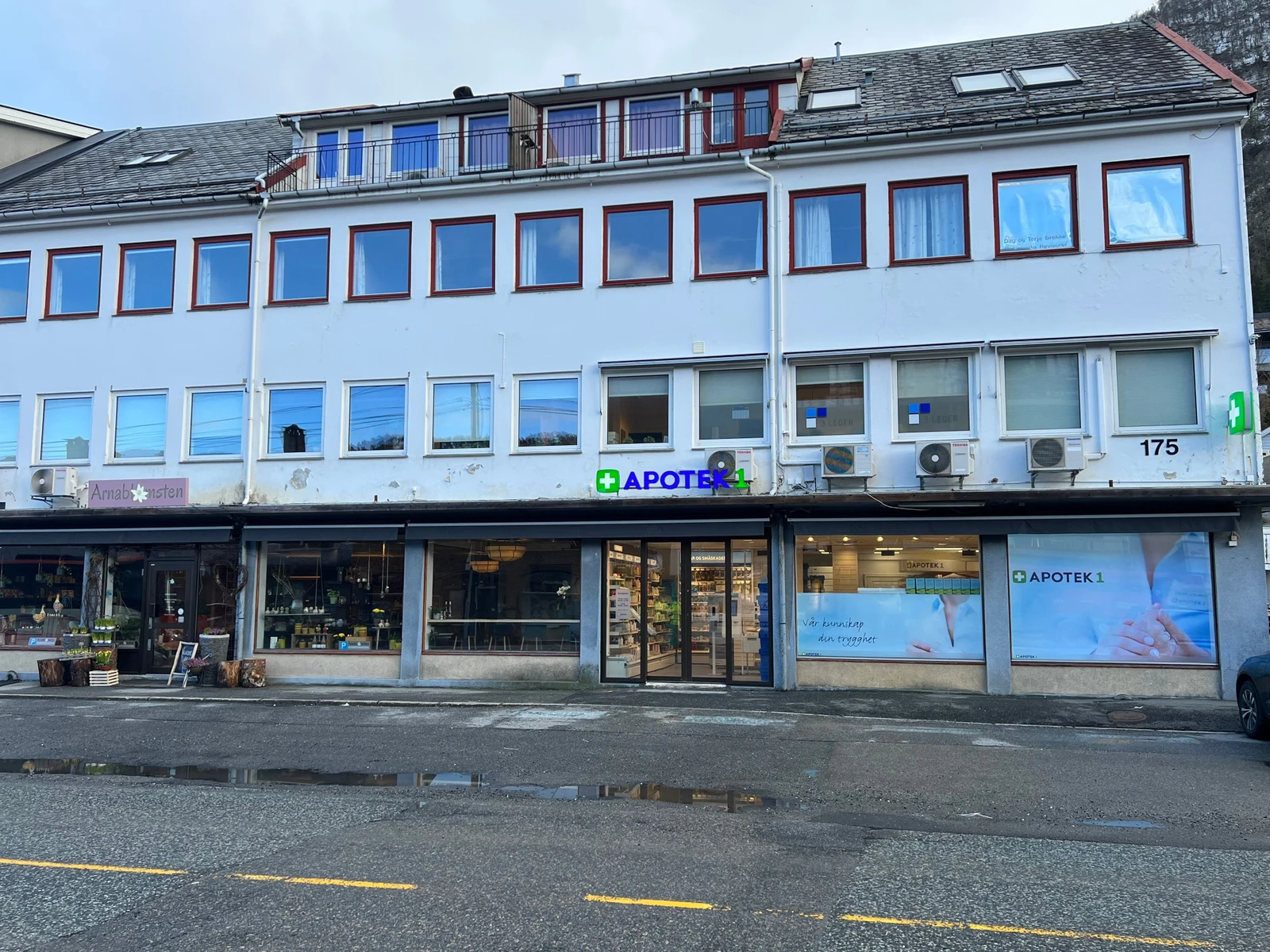 Flere kontorlokal v/ Indre Arnavegen 175 Galleribilde