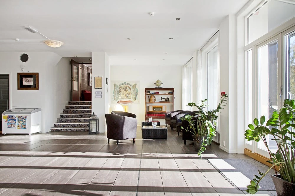 Store, flotte fellesarealer med lounge, spillrom, terrasser og mer. Galleribilde