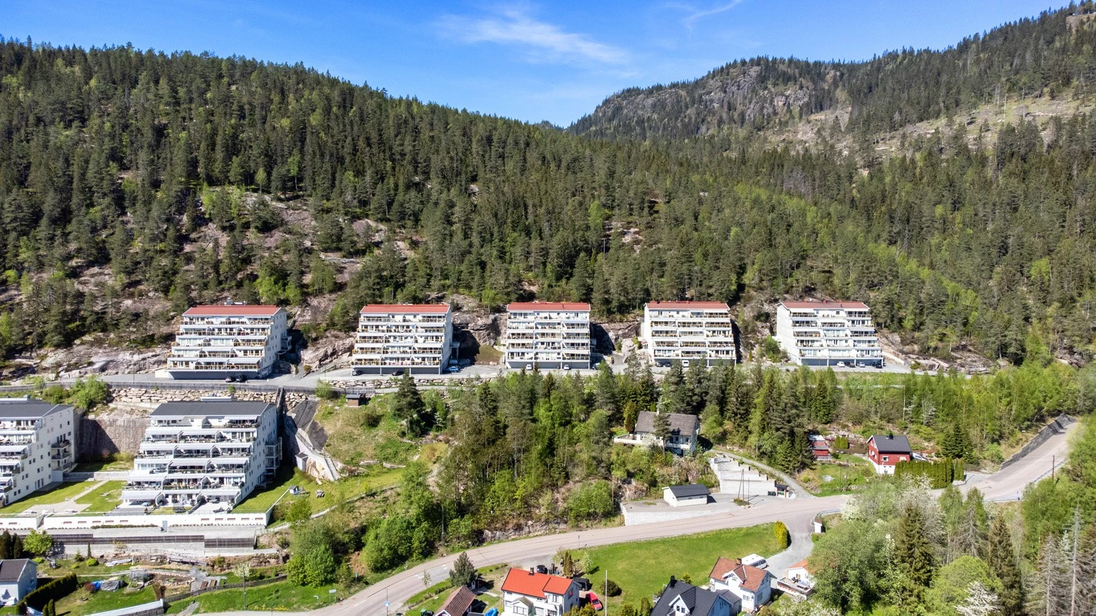 Naturskjønt og fredlig på Egge - bare 10 minutters kjøring fra Lierbyen / påkjøring E18 til Asker/Oslo/Drammen/Vestfold Galleribilde