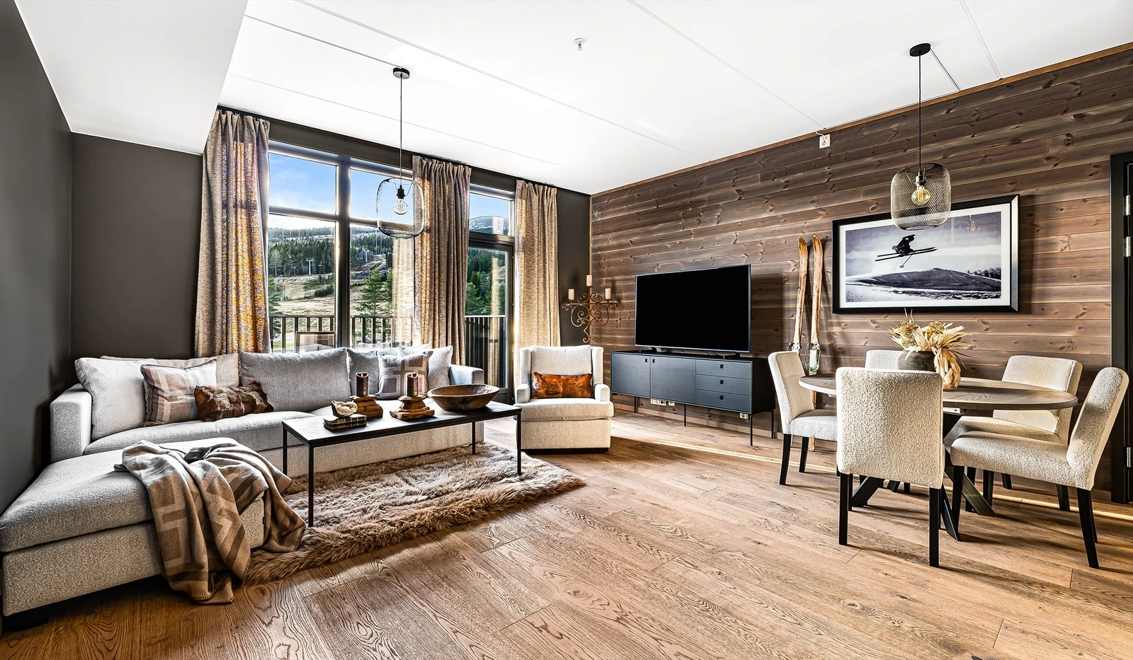 Velkommen til denne flotte, 3-roms leiligheten i Trysil Alpine Lodge, presentert av Bendik Blumenthal v/ Nordvik Eiendomsmegling! Galleribilde