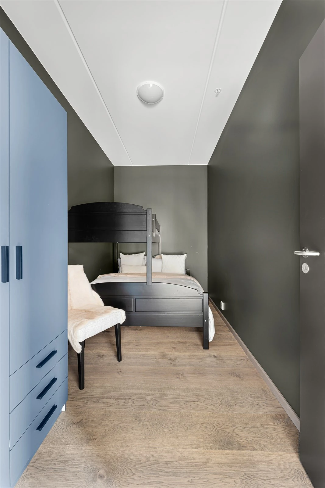 Bod innredet som soverom. Galleribilde