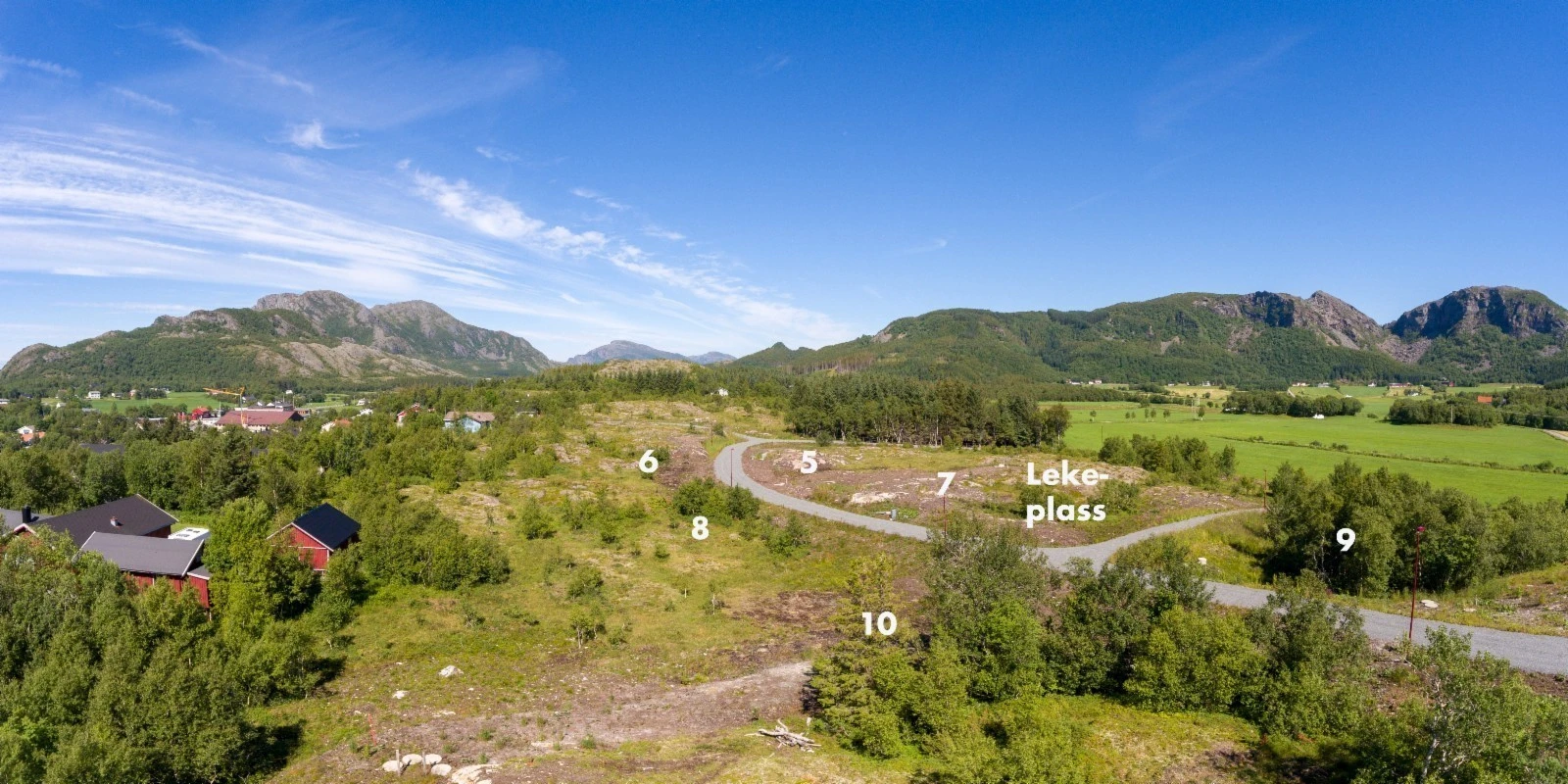 Sømna med sine 2100 innbyggere har de fleste servicetilbud innen umiddelbar nærhet Galleribilde