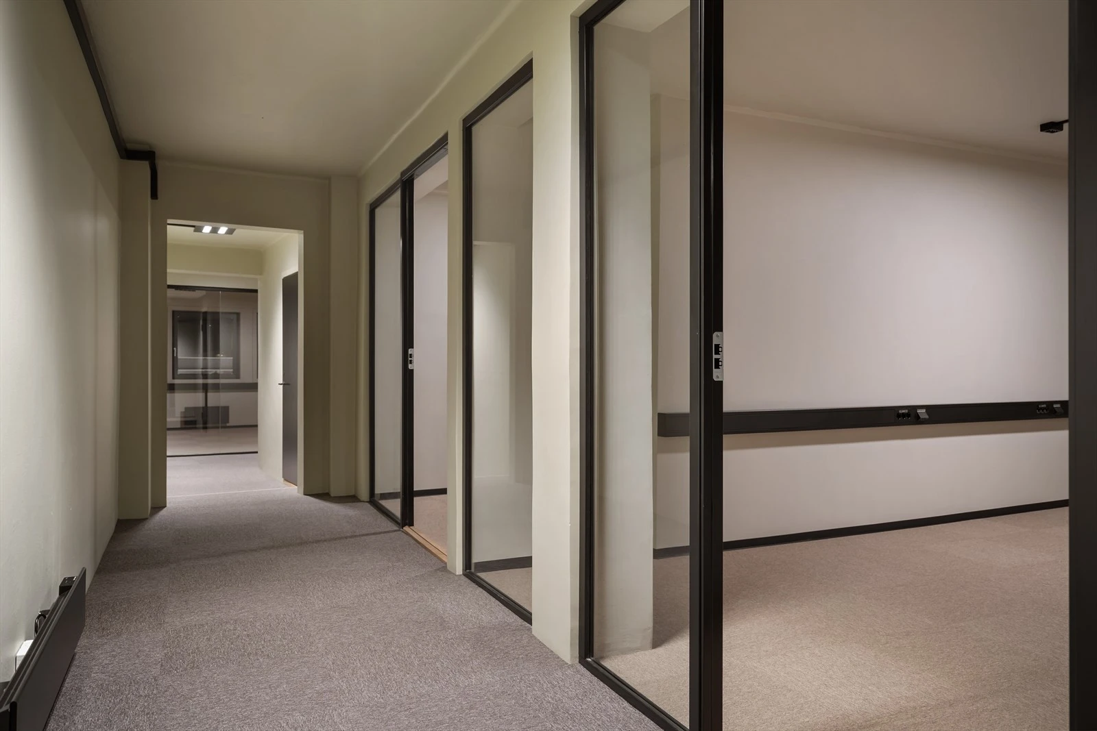 Bakre gang Galleribilde