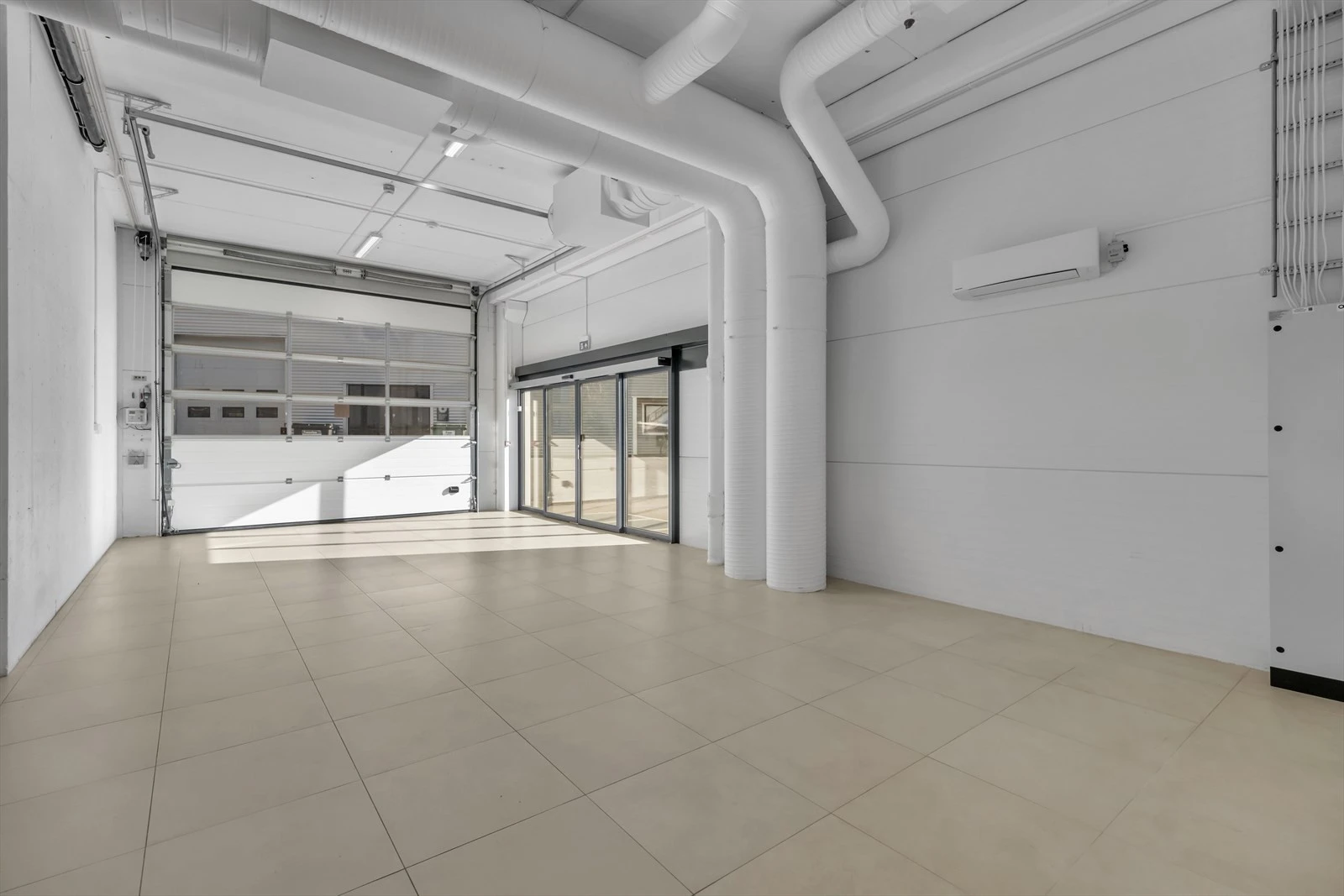 Port og inngangsparti 2 etasje Galleribilde