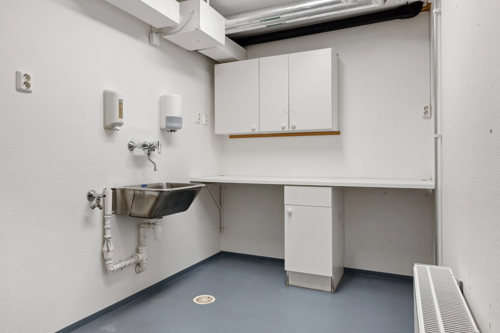 Vaskerom Galleribilde