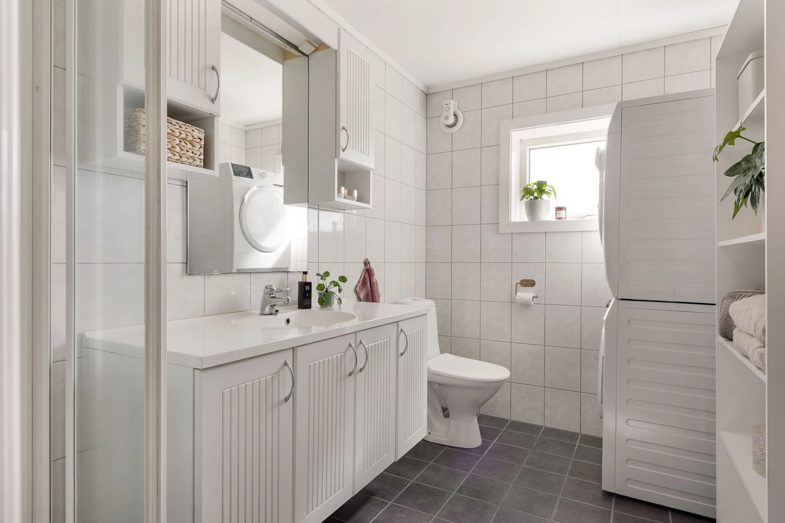 Pent bad tatt i regi av borettslaget i 2008/2009 perioden. Galleribilde