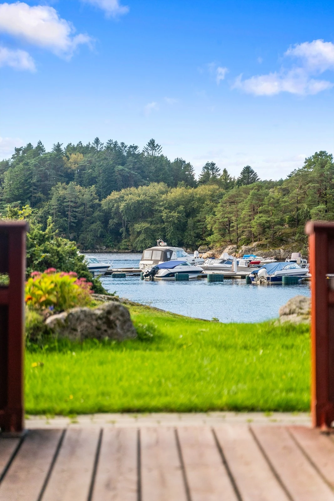 Dette området kombineres med praktisk nærhet til både byen og kystens skjønnhet. Galleribilde