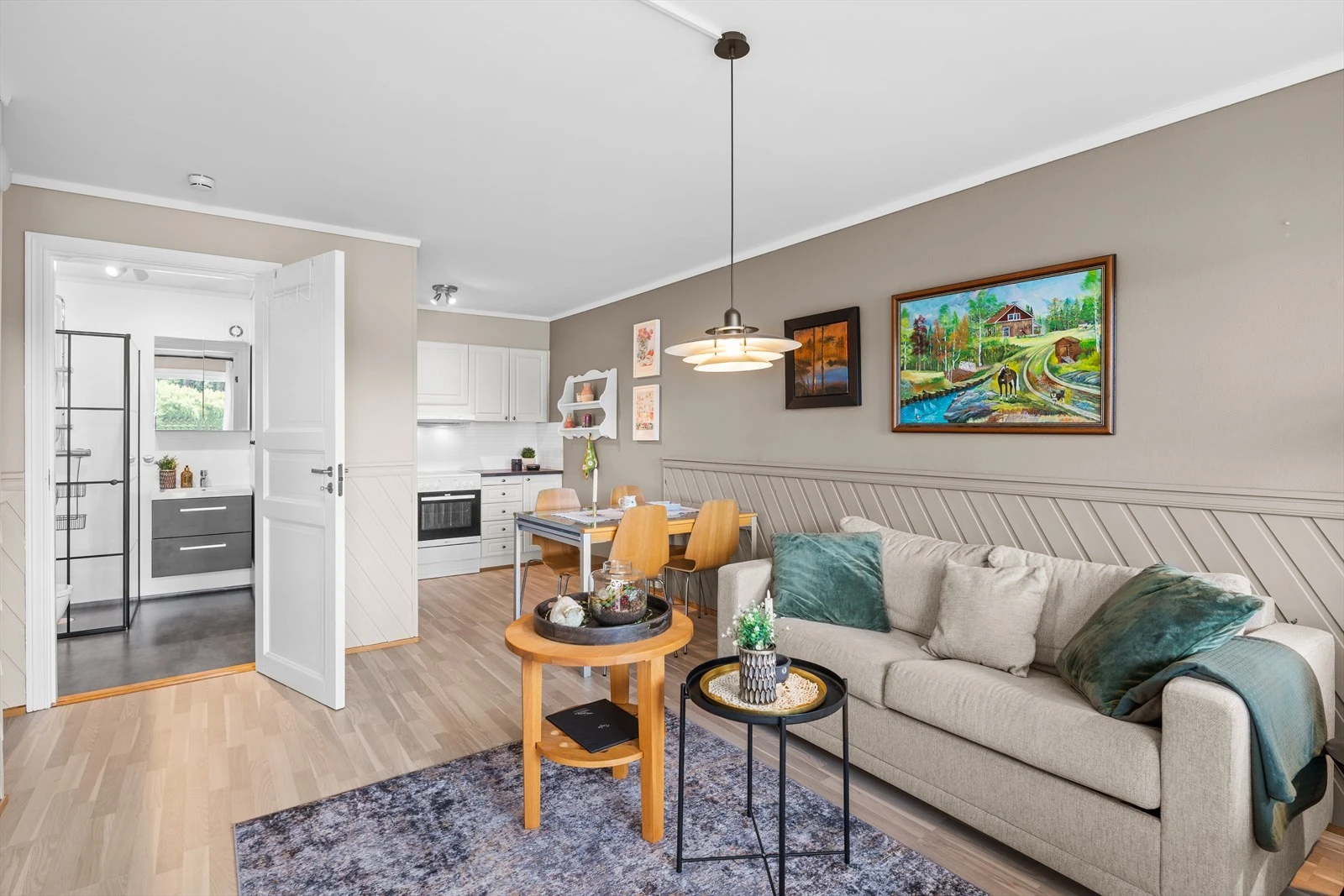 Åpen kjøkken stue løsning. Galleribilde