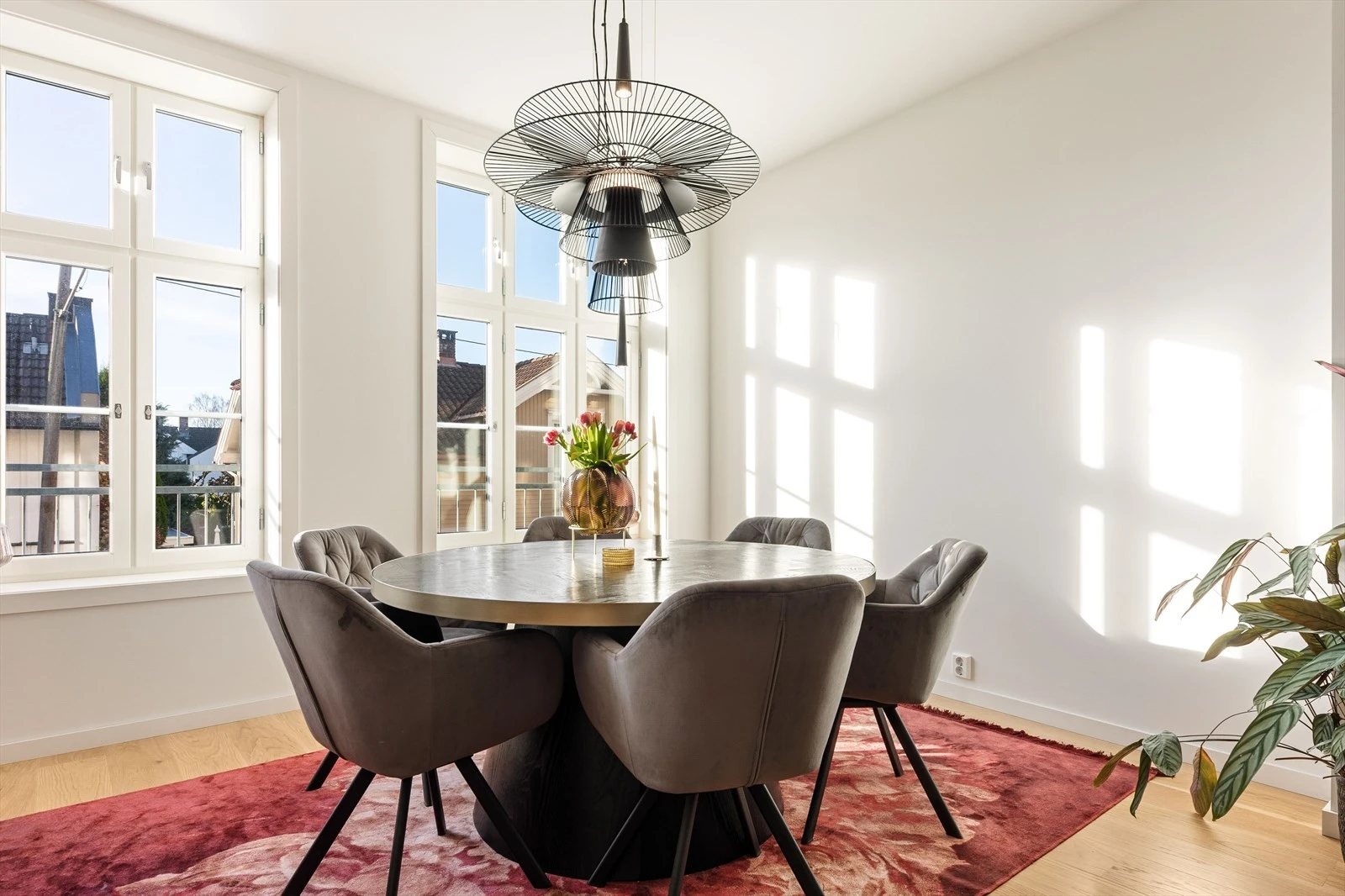 God plass til spisegruppe Galleribilde