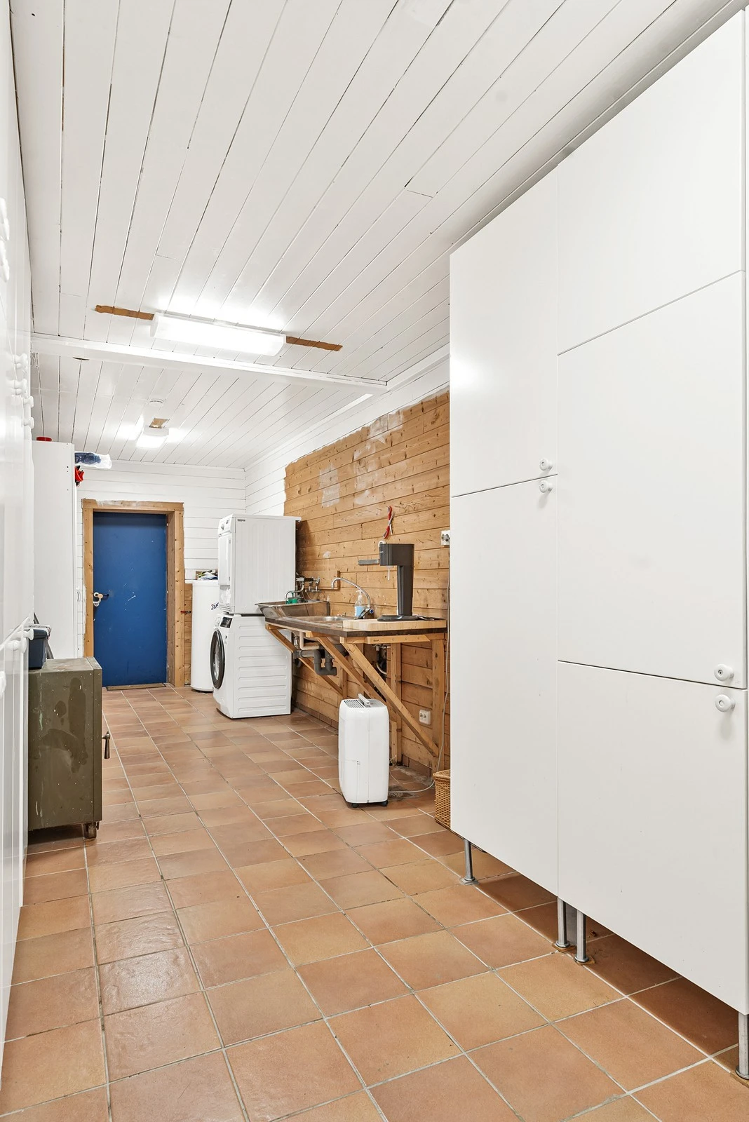 Innredning med 2 integrerte kjøl/fryseskap. Galleribilde