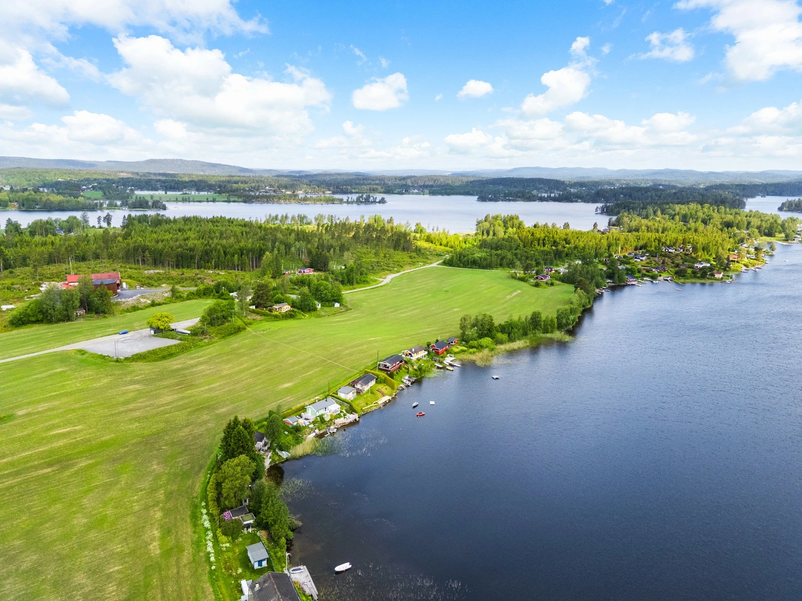 I nærområdet er det fine turstier til Speiderhytta, Trollåsen, Skimtefjell og Hylligrava. Galleribilde