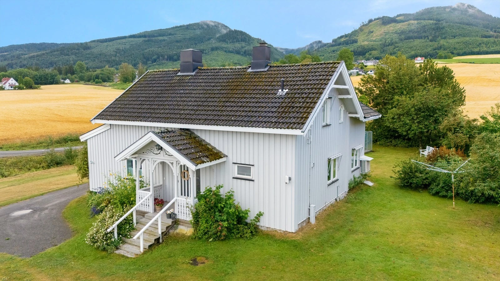 Koselig og historisk bolig fra antatt 1890 tallet , senere påbygd Galleribilde