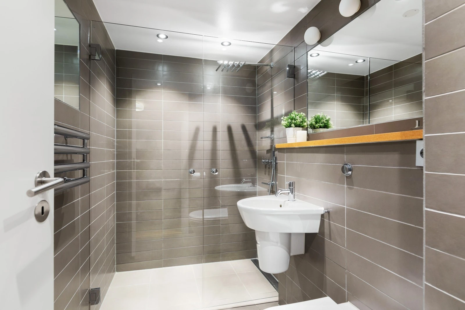 Bad i første etasje Galleribilde