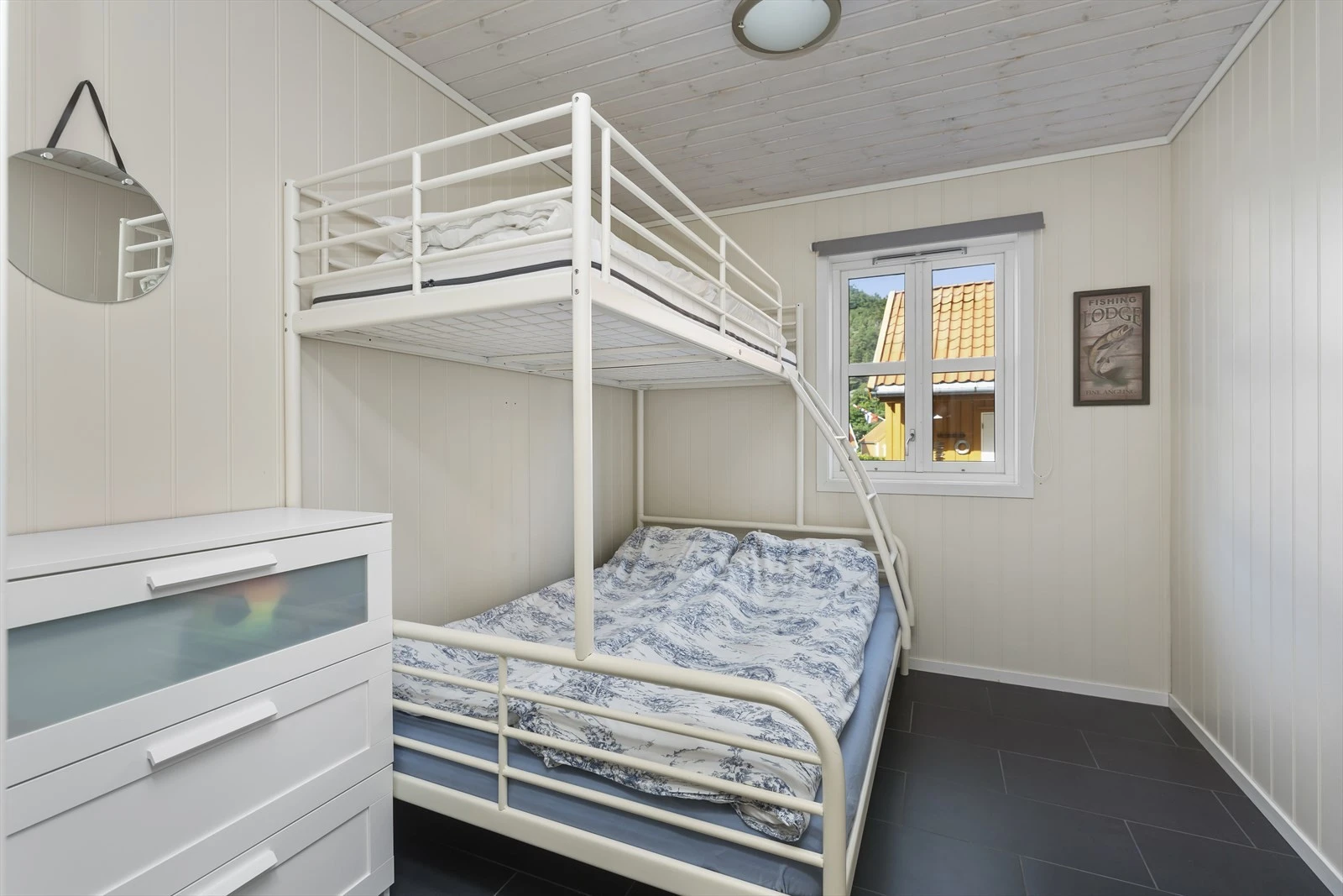 Soverom 2 i 1. etasje. Også her har man varmekabler i gulv. Galleribilde