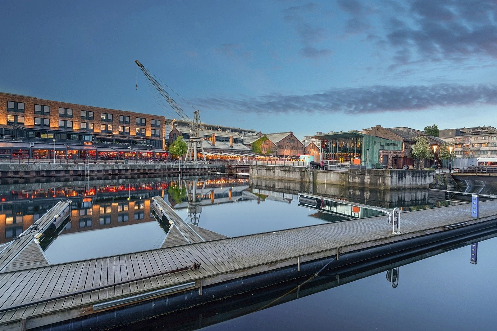 På Solsiden finner man en spennende butikkmiks. Her er et bredt utvalg av butikker, restauranter, apotek, vinmonopol og dagligvare. Galleribilde