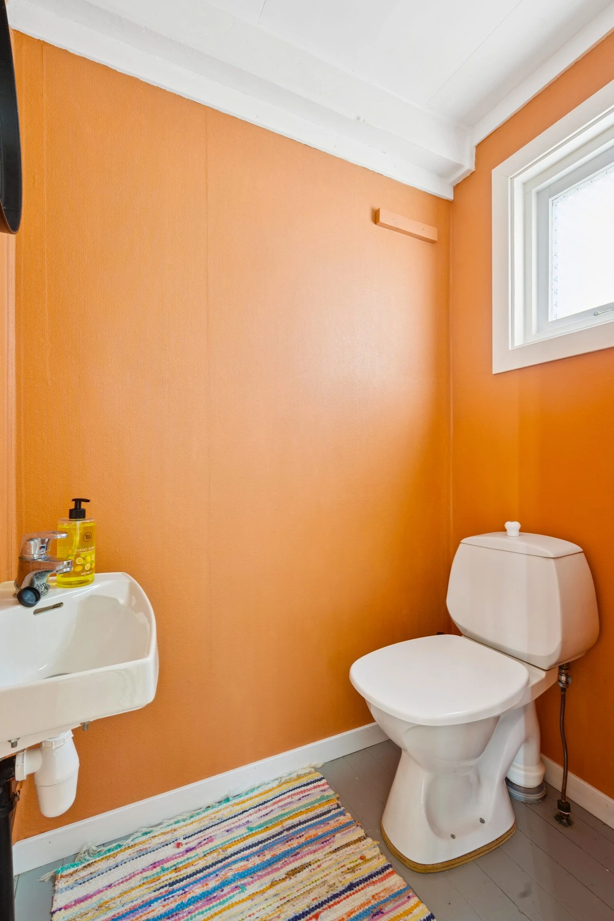 Vegg i vegg finner du også eget toalettrom Galleribilde