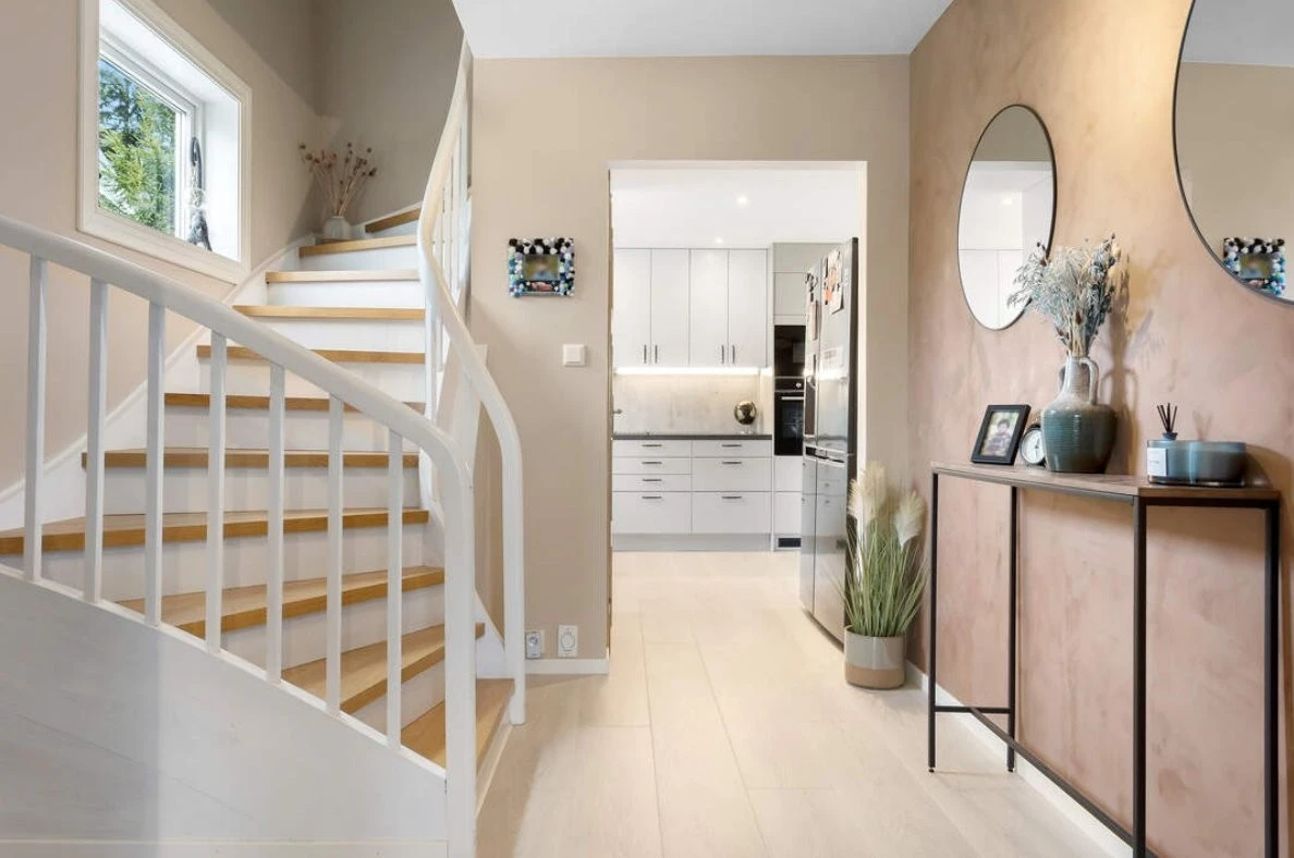 Gang 1 etg Galleribilde