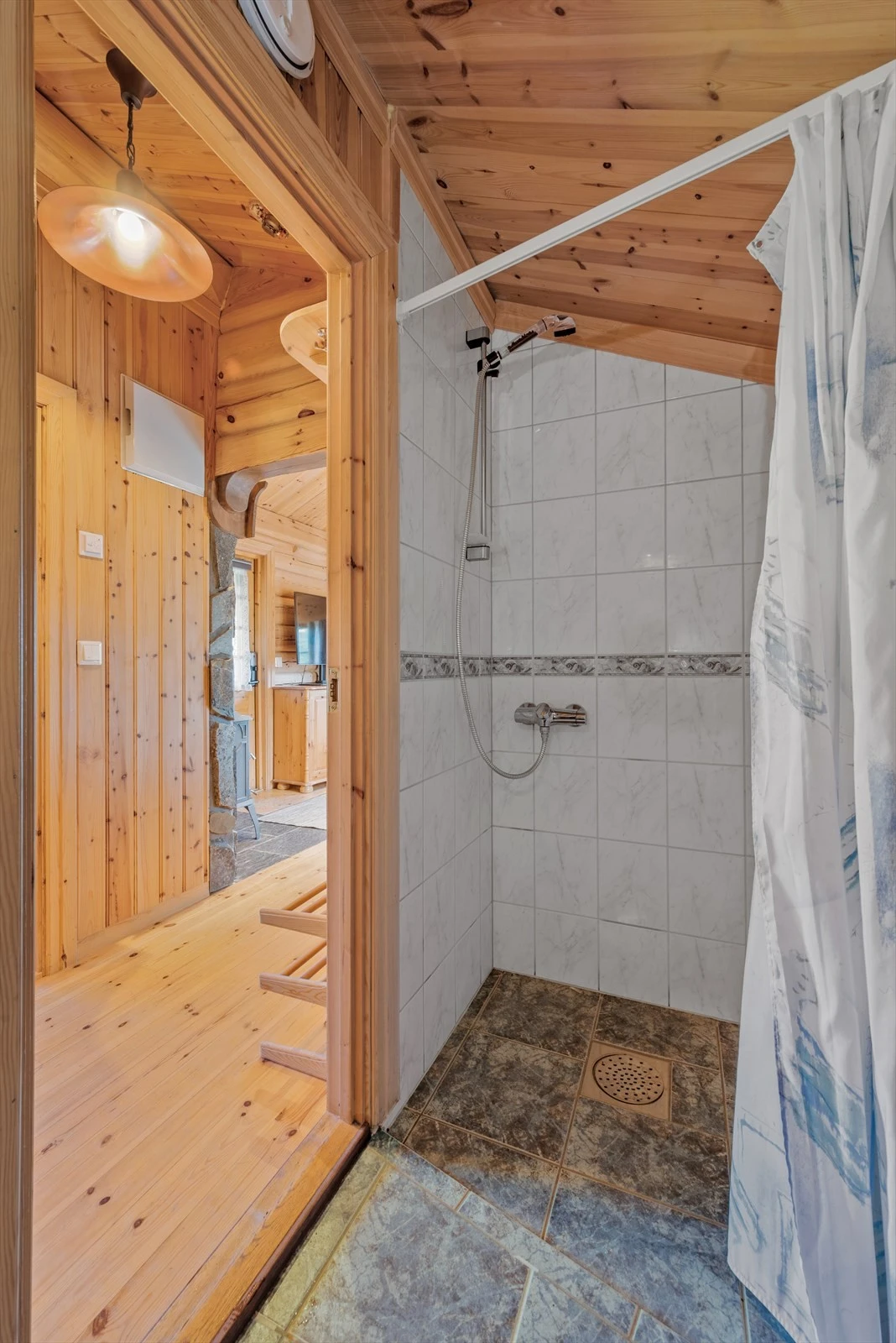 Videre beveger vi oss inn på badet. Galleribilde