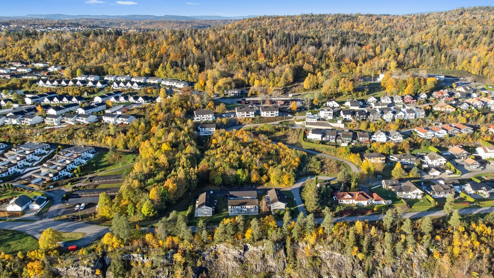 Skoler, barnehager og nærbutikk er like ved Galleribilde