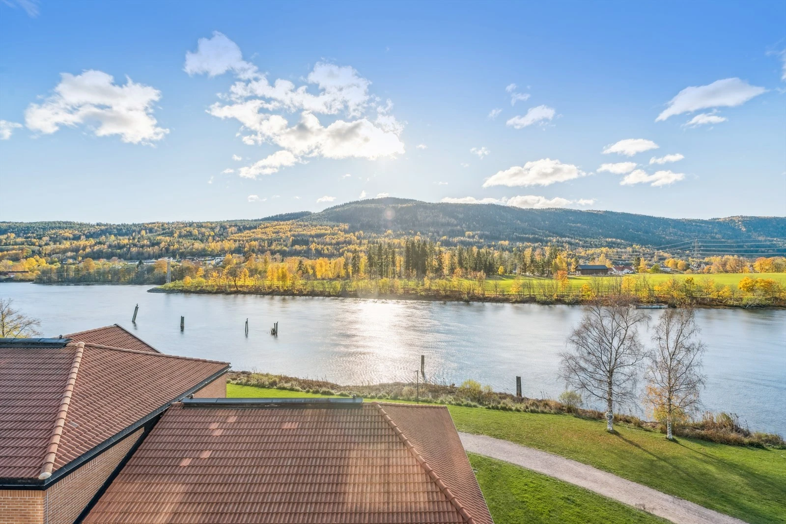 Solrik balkong med sydvendt beliggenhet