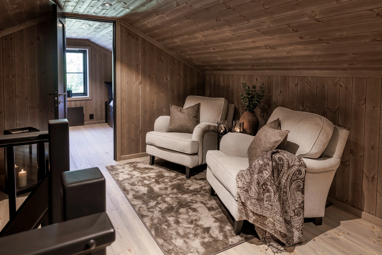 Hemsstuen er perfekt som tv-stue eller når en bare vil trekke seg litt unna Galleribilde