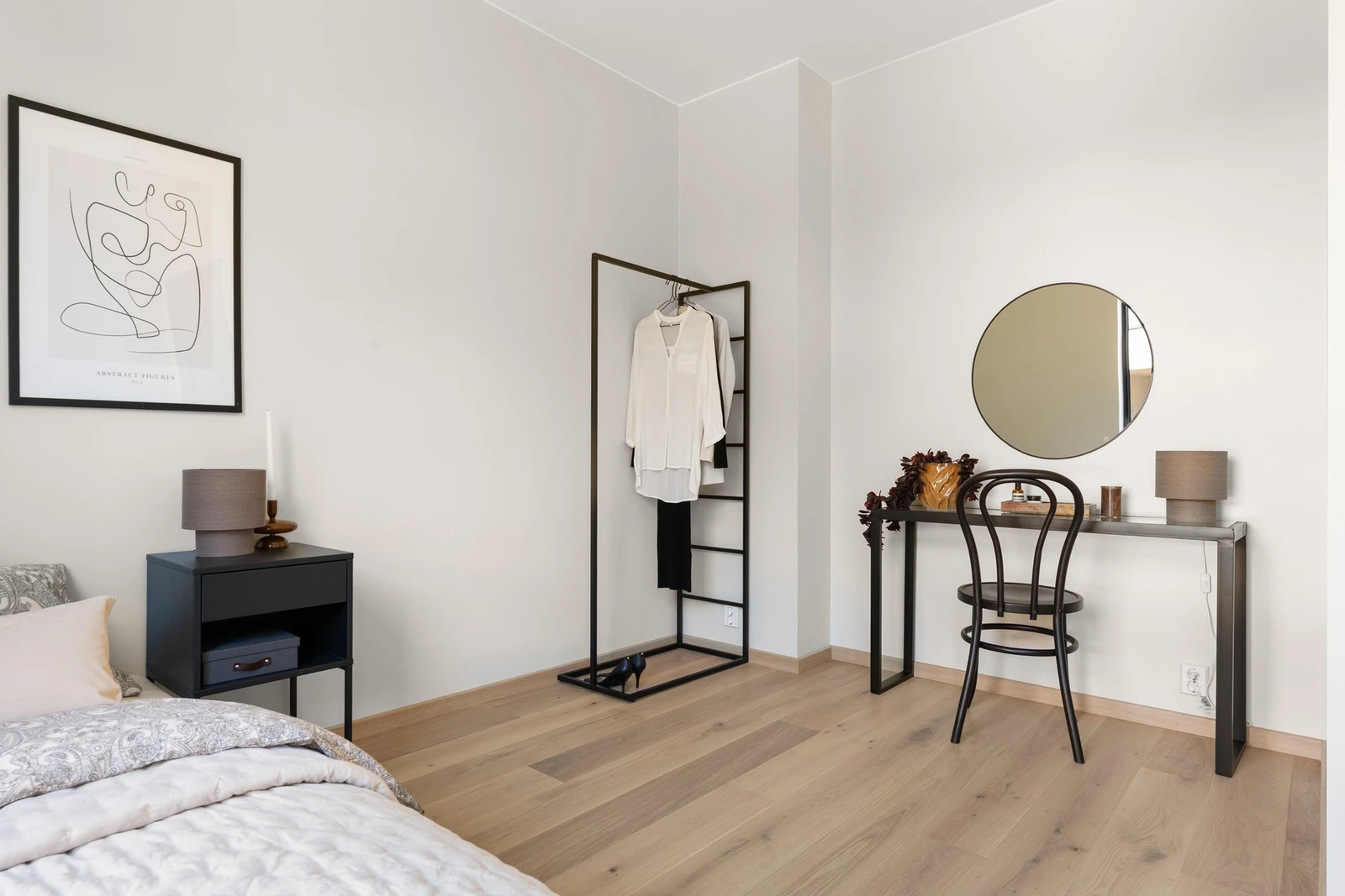 Rommene kan innredes etter behov og passer utmerket som gjesterom, kontor eller garderoberom. Galleribilde