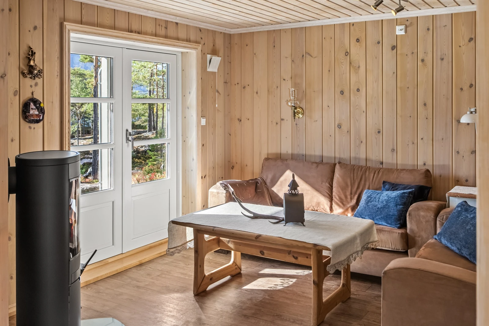 Vedovn i stuen for kjøligere dager Galleribilde