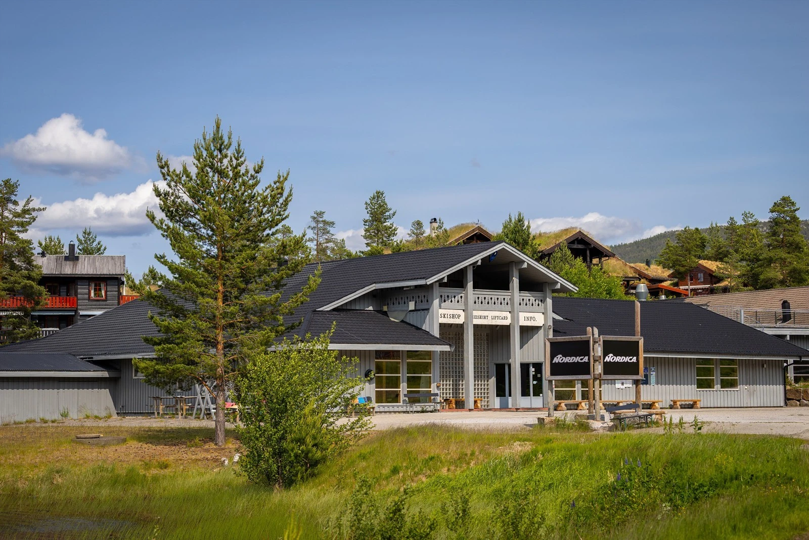 Skibygget i alpinanlegget Galleribilde