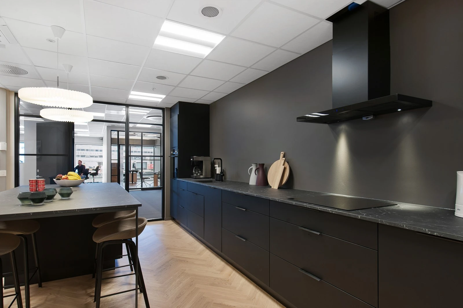 Bilder fra kjøkken i ledige lokale i 2.etg. BTA 554 m². Galleribilde