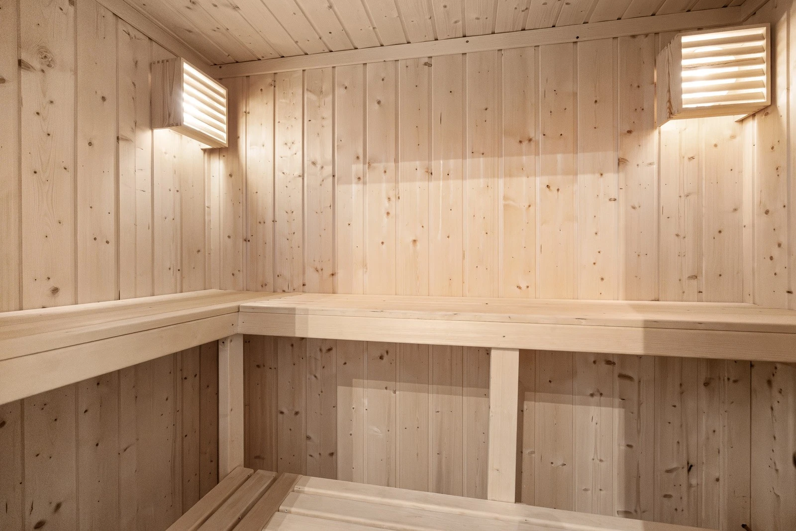 Nyt en tur i badstuen etter en skitur i de flotte løypene Synnfjellet byr på Galleribilde